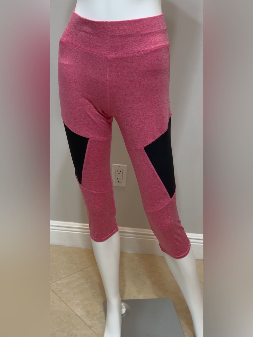 High Rise Legging Elasticized Waist Woman size : L/ XL. New without tag